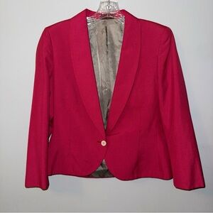 Striking Red Tailored Blazer with Notched Lapel
